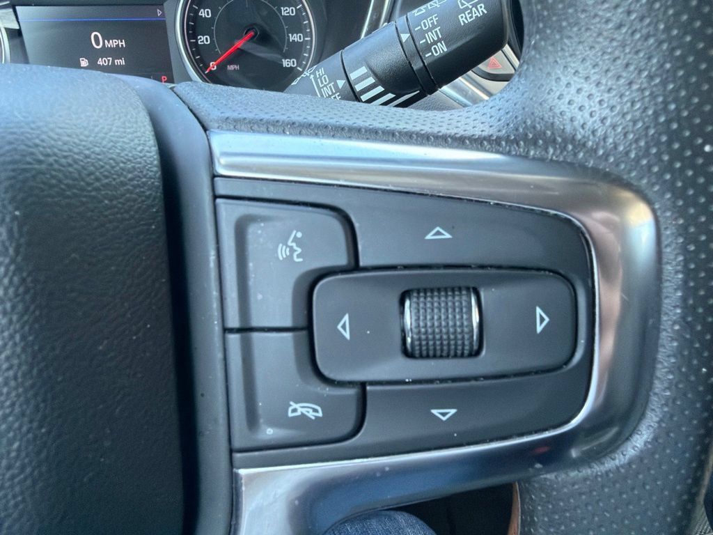 Certified 2025 Chevrolet Blazer LT FWD image 18
