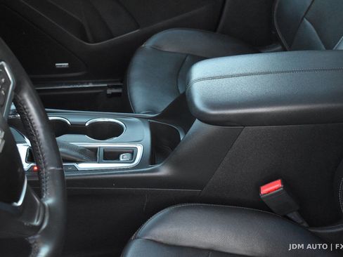 Used 2018 Chevrolet Equinox Premier image 28