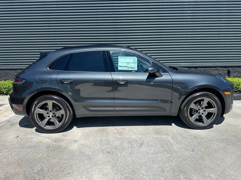 Used 2026 Porsche Macan AWD/4WD image 10