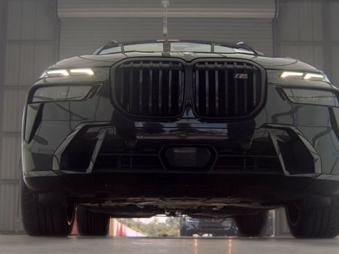 Used 2025 BMW X7 M60i AWD/4WD image 4