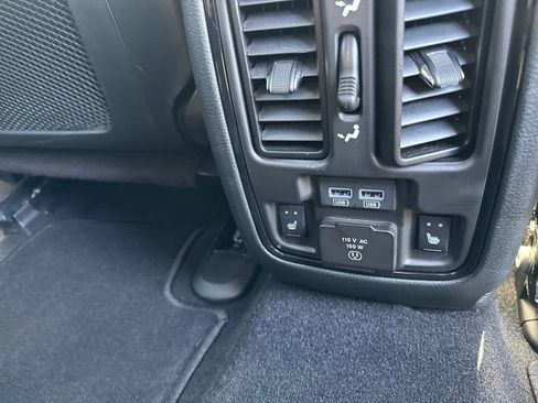 Used 2024 Dodge Durango GT AWD/4WD image 20
