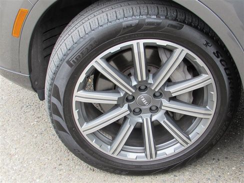 Used 2018 Audi Q7 3.0T Premium Plus w/ Premium Plus Package image 41