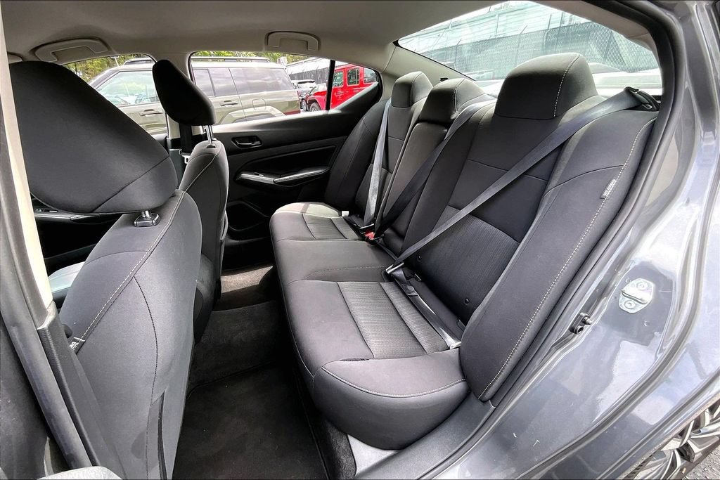 Used 2025 Nissan Altima 2.5 SV FWD image 20