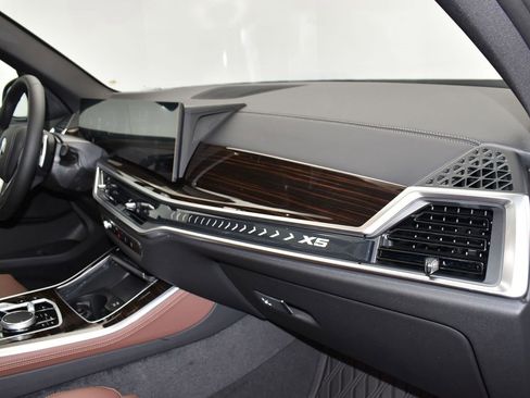 New 2026 BMW X5 sDrive40i w/ Climate Comfort Package image 24