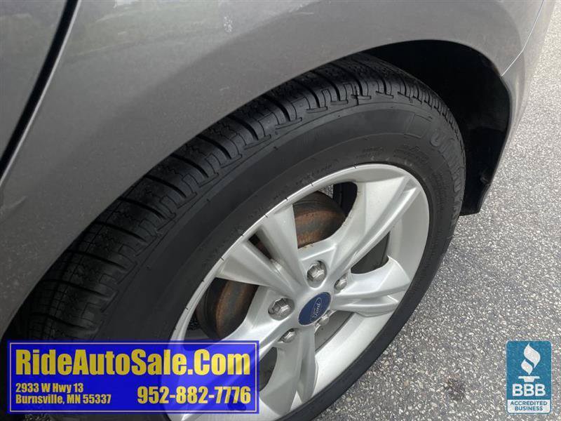 Used 2013 Ford Focus SE w/ SE Winter Pkg FWD image 27