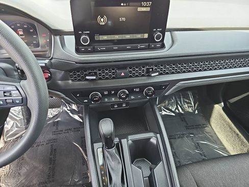 Used 2023 Honda Accord EX image 21