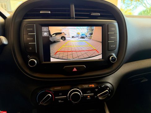 Used 2025 Kia Soul LX w/ LX Technology Package image 20