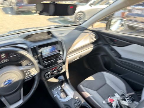 Used 2021 Subaru Crosstrek 2.0i Premium w/ Moonroof Package image 10