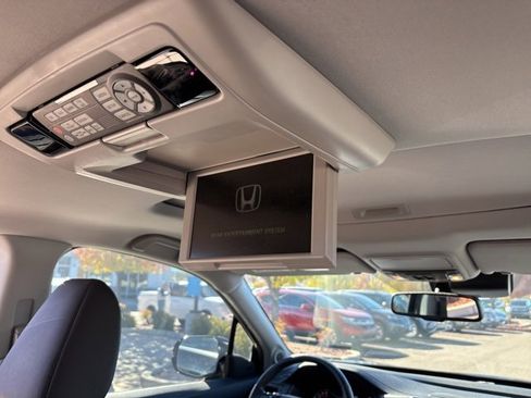 Certified 2018 Honda Pilot Elite image 19