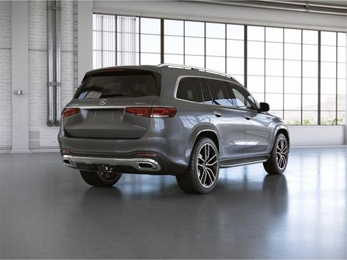 Used 2023 Mercedes-Benz GLS 450 4MATIC image 23