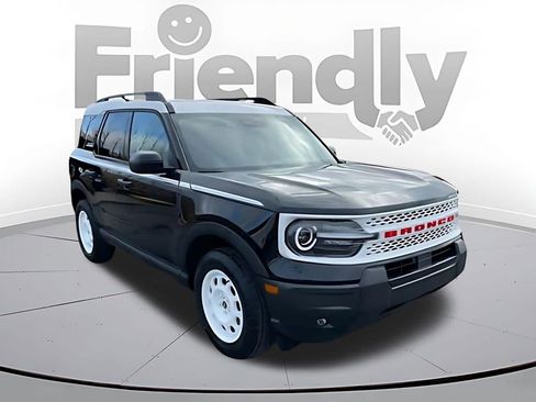 New 2025 Ford Bronco Sport Heritage w/ Convenience Package AWD/4WD image 2