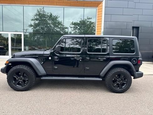 Used 2019 Jeep Wrangler Unlimited Sport AWD/4WD image 2