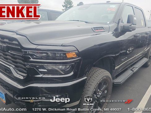 Used 2025 RAM 2500 Big Horn AWD/4WD image 1