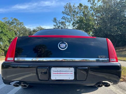 Used 2006 Cadillac DTS image 11
