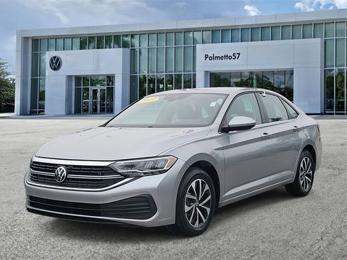 Used 2023 Volkswagen Jetta S image 3