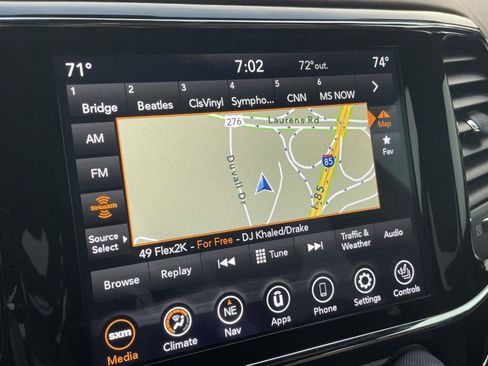 Used 2021 Jeep Grand Cherokee Overland AWD/4WD image 28
