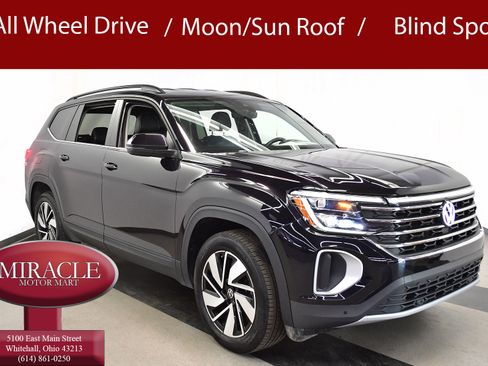 Used 2025 Volkswagen Atlas SE FWD image 1