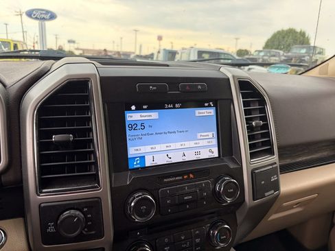 Used 2018 Ford F150 Lariat w/ Trailer Tow Package AWD/4WD image 17