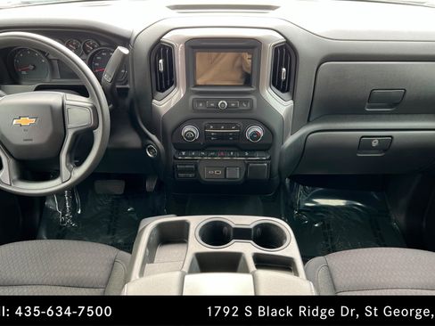 Used 2024 Chevrolet Silverado 2500 Custom w/ Custom Value Package image 13