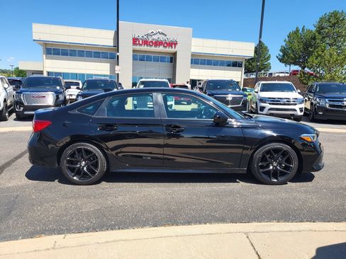 Used 2024 Honda Civic Sport image 3