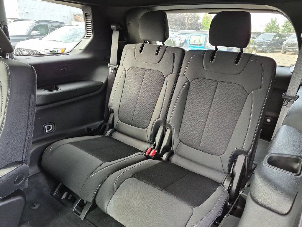 Certified 2025 Jeep Grand Cherokee L Laredo w/ Luxury Tech Group I AWD/4WD image 30