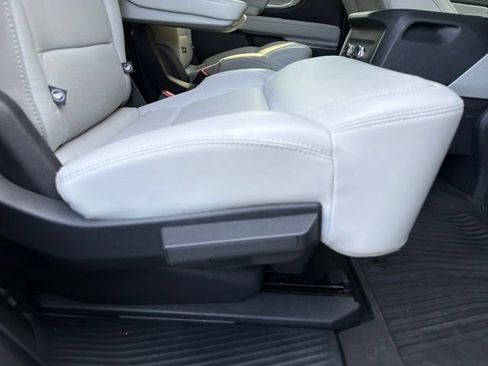 Used 2025 Ford Expedition Platinum AWD/4WD image 26