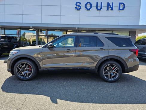 New 2026 Ford Explorer ST w/ Sun And Sound Package AWD/4WD image 8