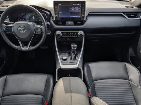 Used 2022 Toyota RAV4 XSE AWD/4WD image 11