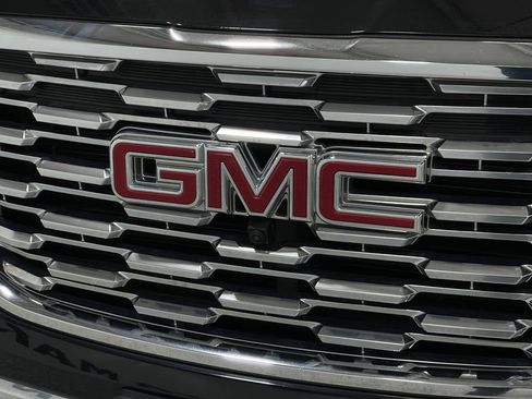 Used 2018 GMC Terrain Denali w/ Advanced Safety Package image 39