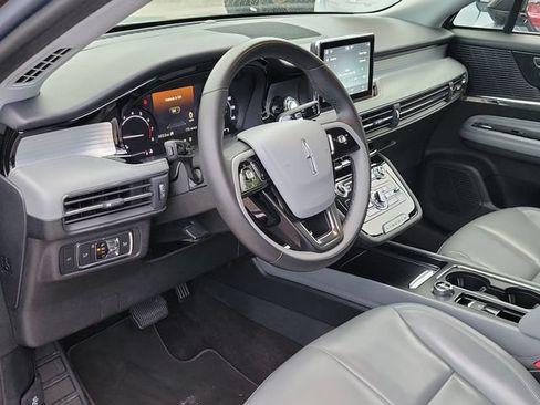 Certified 2022 Lincoln Corsair FWD image 10