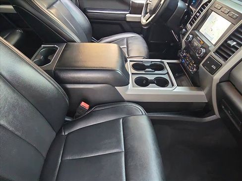 Used 2021 Ford F250 Lariat w/ Lariat Ultimate Package AWD/4WD image 22