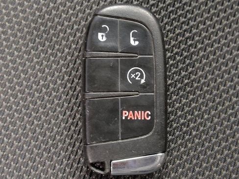 Used 2018 FIAT 500X Trekking image 32