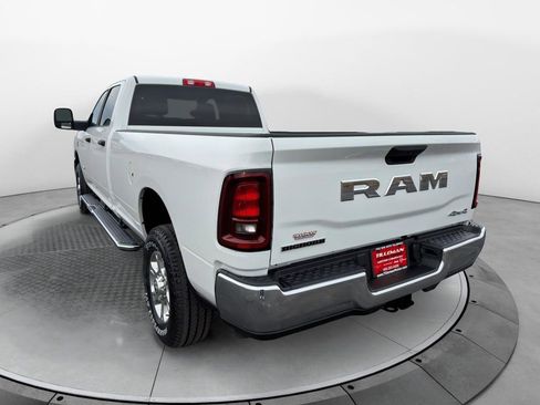 New 2026 RAM 2500 Big Horn AWD/4WD image 7