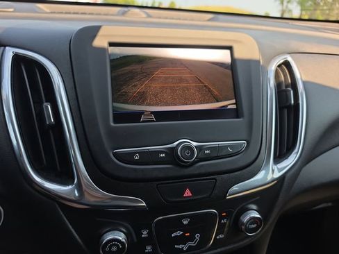 Used 2020 Chevrolet Equinox LT AWD/4WD image 14