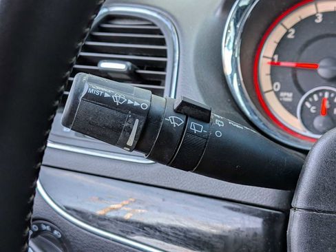 Used 2019 Dodge Grand Caravan SXT FWD image 22