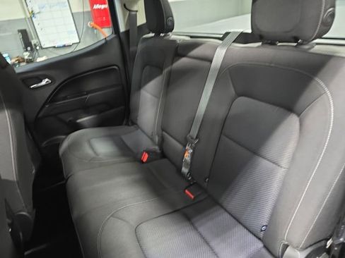 Used 2019 Chevrolet Colorado LT AWD/4WD image 15