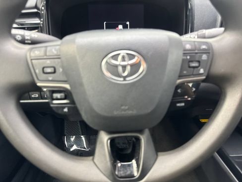 Used 2025 Toyota Camry LE FWD image 58