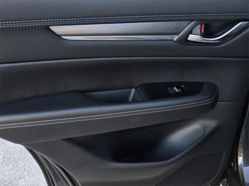 New 2025 MAZDA CX-5 AWD 2.5 S w/ Premium Plus Pkg image 11