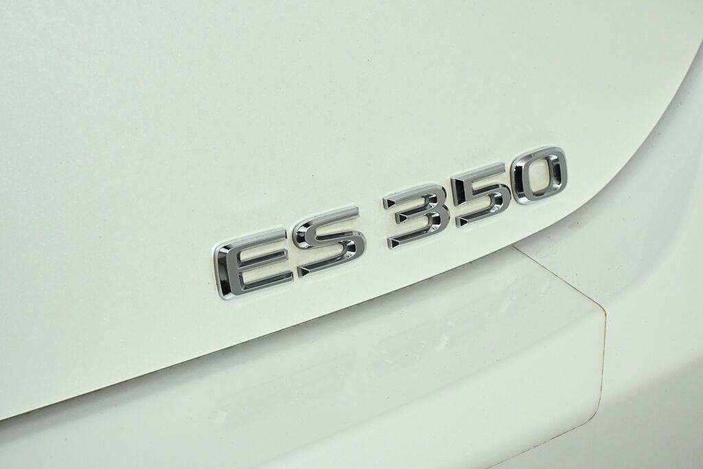 Used 2020 Lexus ES 350 w/ Premium Package FWD image 25