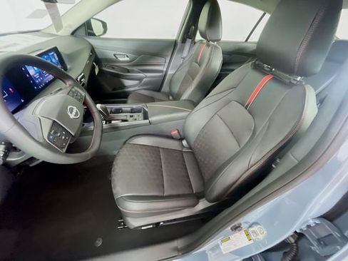 New 2026 Nissan Sentra SR w/ SR Premium Package FWD image 13