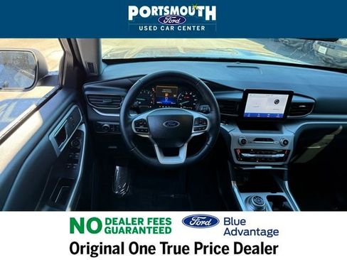 Certified 2022 Ford Explorer XLT w/ Equipment Group 202A image 7
