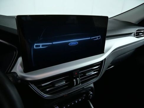 Certified 2024 Ford Escape Platinum AWD/4WD image 19
