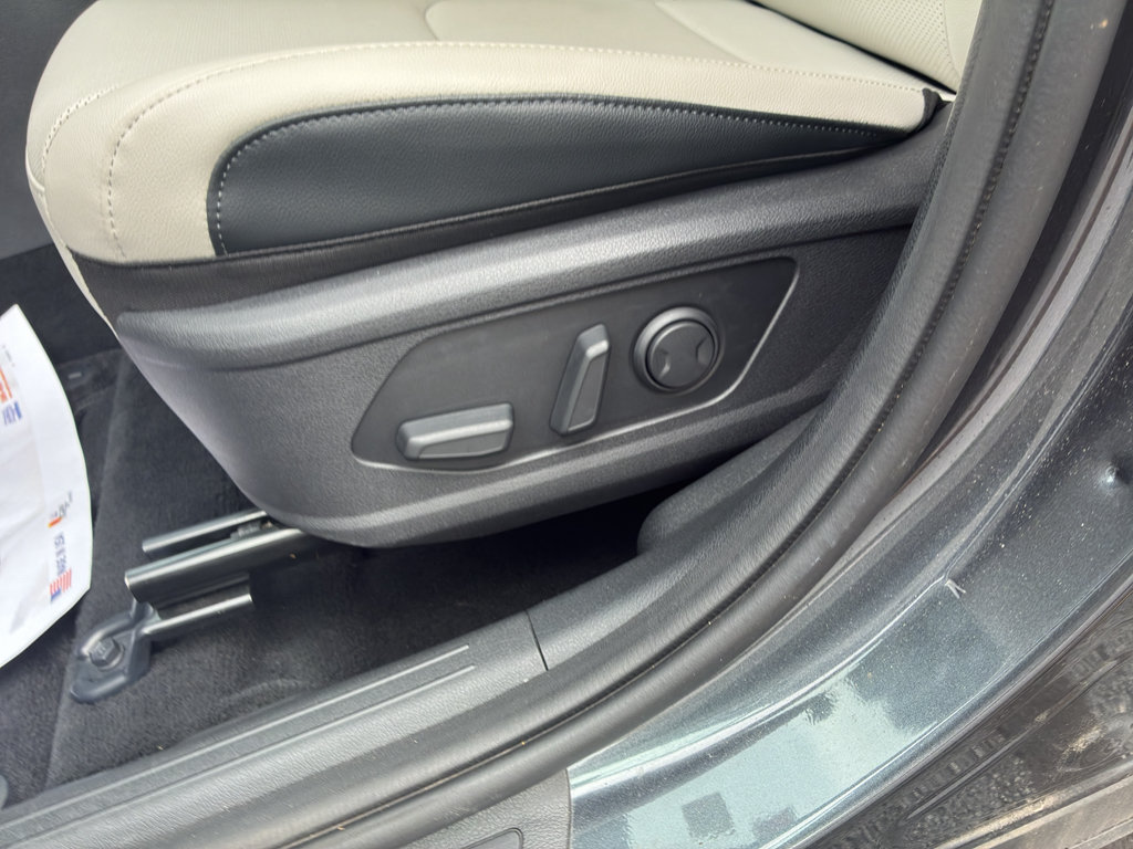 Used 2023 Kia Sportage EX FWD image 13