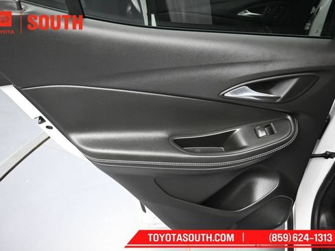 Used 2025 Buick Encore GX Avenir w/ Avenir Convenience Package AWD/4WD image 25