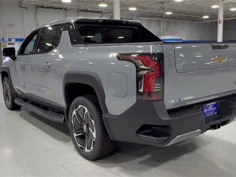 New 2026 Chevrolet Silverado EV LT image 9