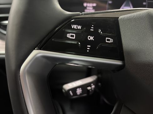 Certified 2025 Audi Q5 Premium w/ Convenience Package image 16