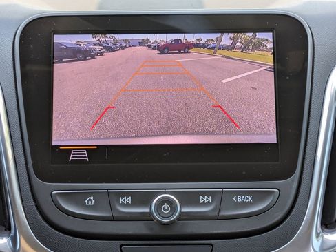 Used 2019 Chevrolet Equinox Premier image 25