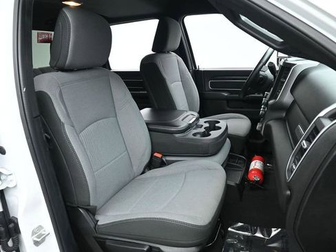 Used 2024 RAM 3500 Big Horn image 22