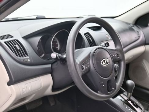 Used 2010 Kia Forte EX image 15