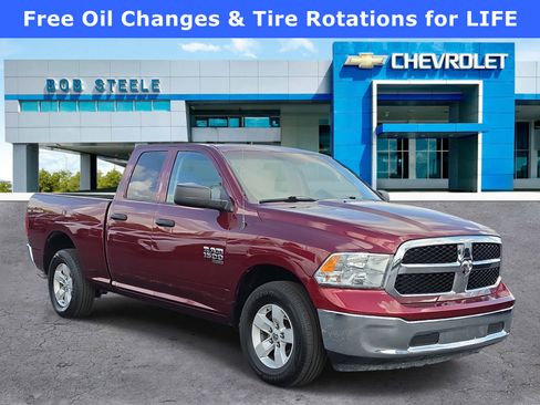Used 2024 RAM 1500 Classic SLT AWD/4WD image 1